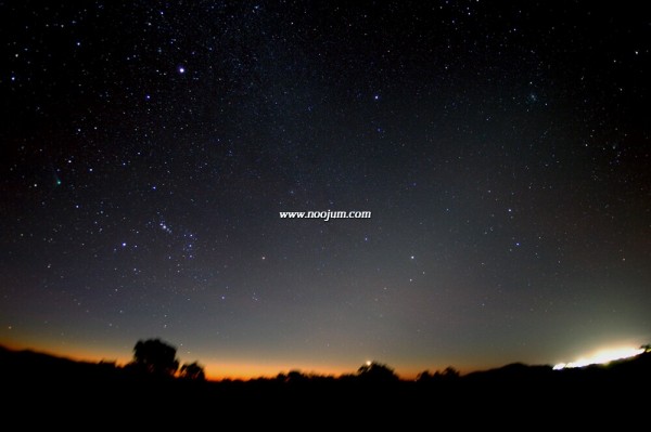 2comets_garradd_full.jpg