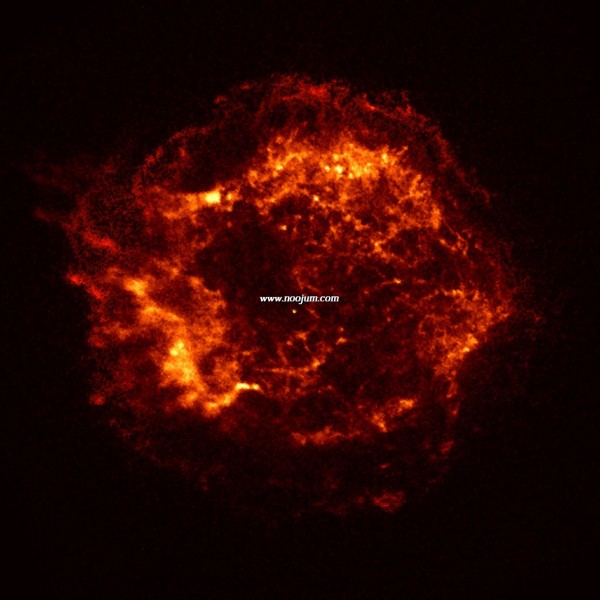 CXO_CassiopeiaA_m.jpg