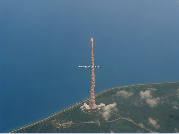 Liftoff 4-1.jpg