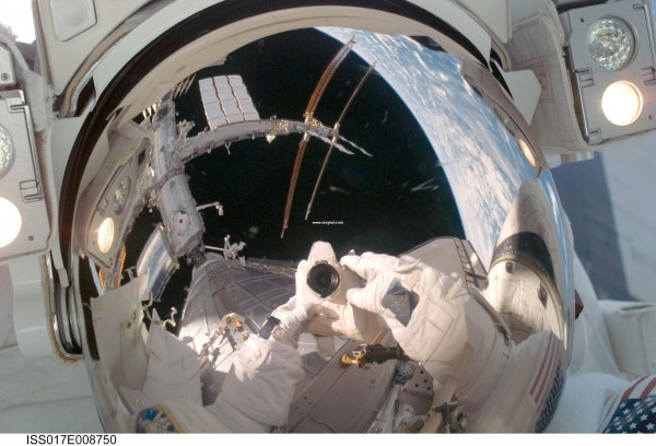 Mike Fossum EVA-1.jpg