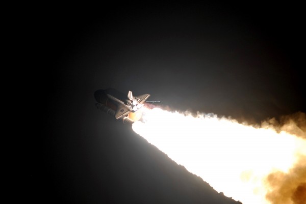 STS123Endeavour_08pd0714.jpg