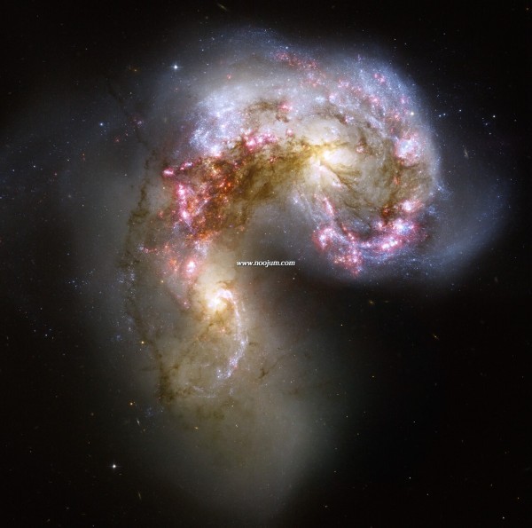 antennae_hst_big.jpg
