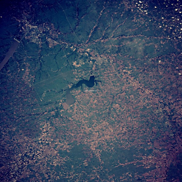 aw003.jpg