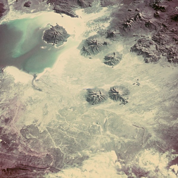 aw062.jpg