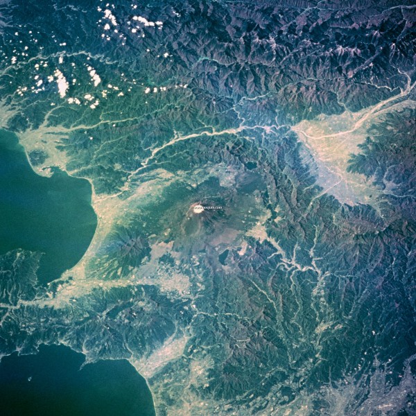 aw070.jpg