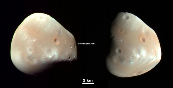 deimos_hirise_big-1.jpg