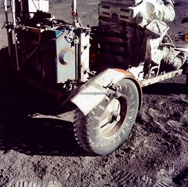 ducttape_apollo17_big.jpg