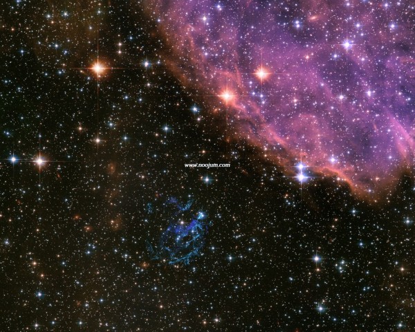 e0102_hst_big.jpg