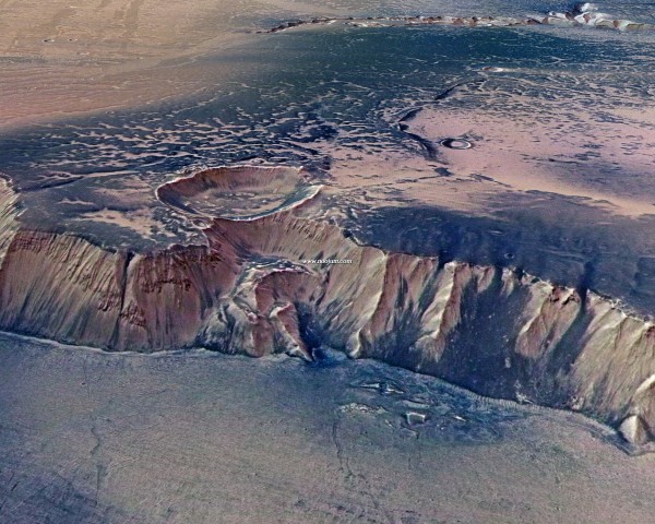 echuschasma_marsexpress_big.jpg