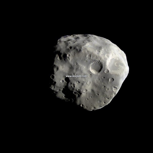 epimetheus2_cassini_big2.jpg