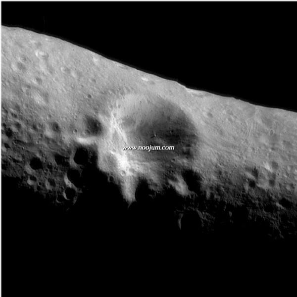 eros0306_near_big.jpg