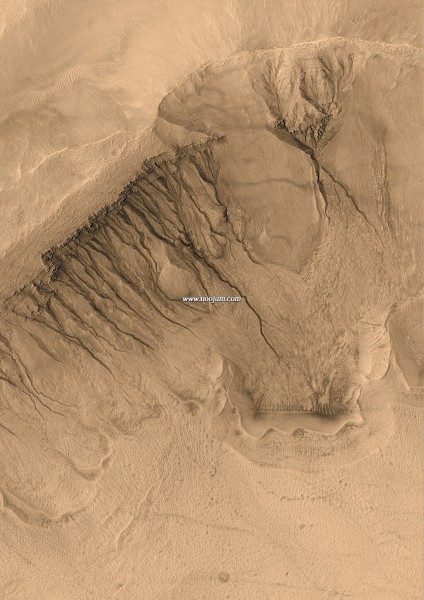 gullies3_mgs_big.jpg