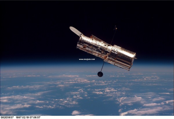 hst_sts82_big.jpg