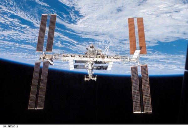 iss_sts117_big.jpg