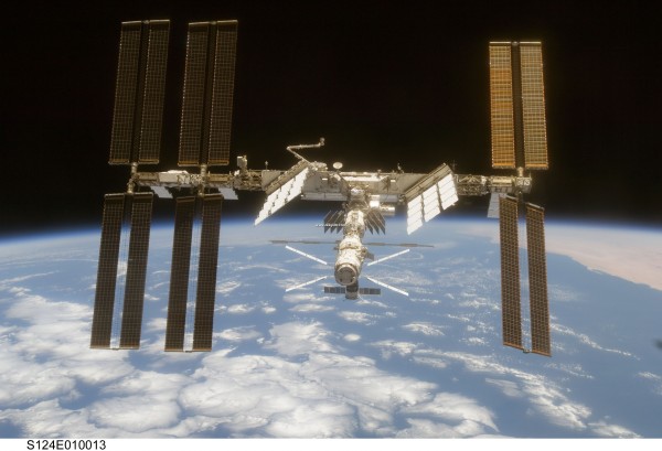iss_sts124_big.jpg