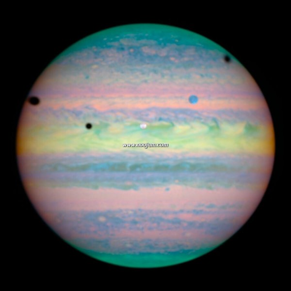 jupiterTriple_hst_full.jpg