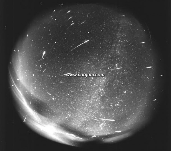 leonids100_am_big.jpg