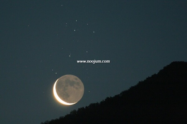 moonPL_jacques_f.jpg