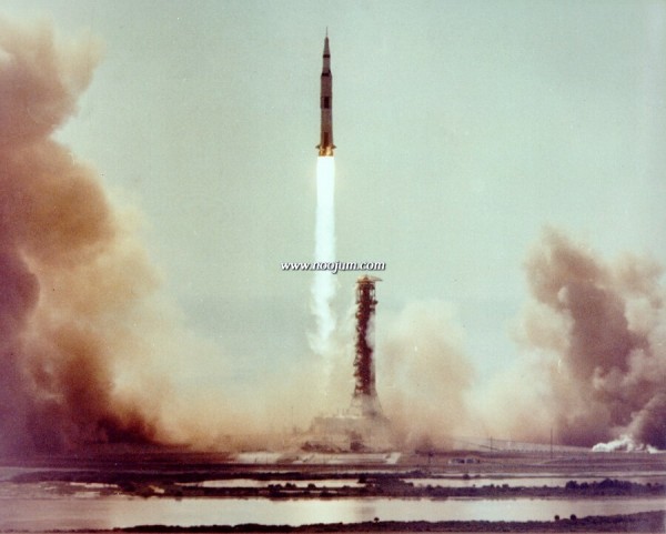 moonbound_apollo11_big.jpg