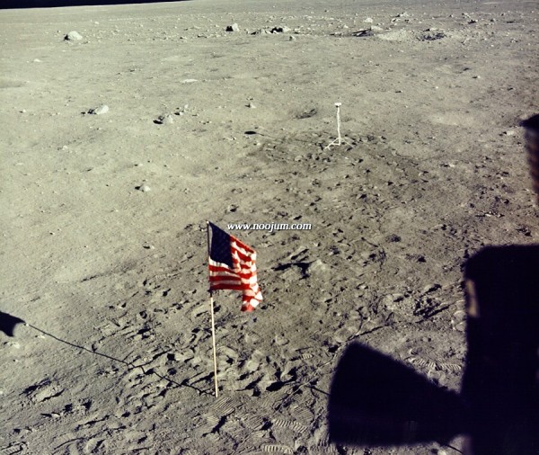moontv_apollo11_big.jpg
