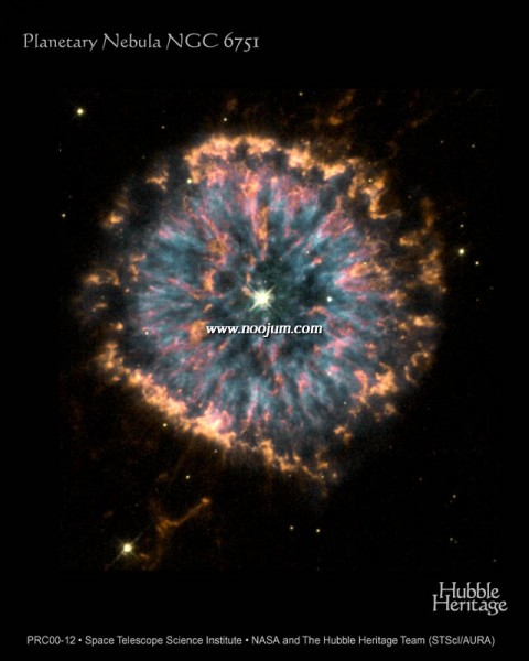 ngc6751_hst_big.jpg