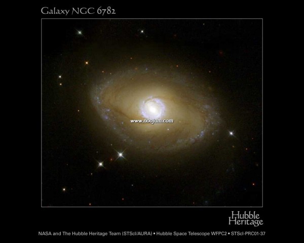 ngc6782_hst_big.jpg