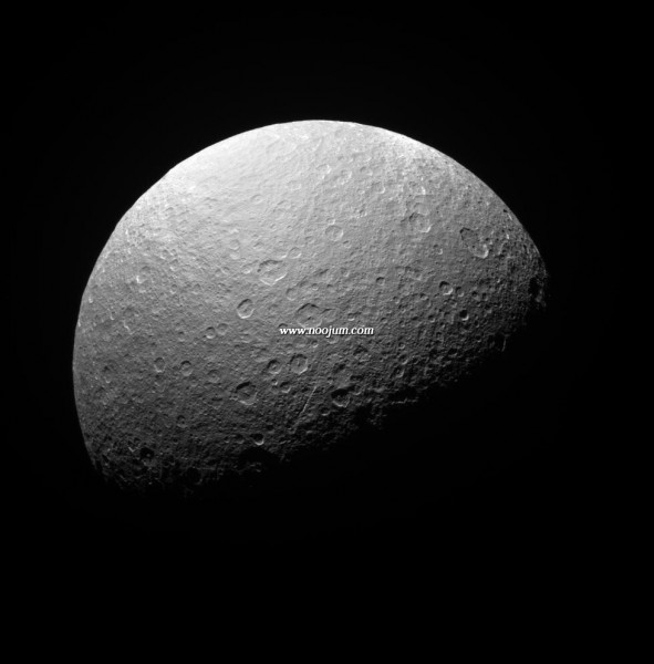 rhea4_cassini_big.jpg
