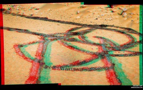 s58_tracks_anaglyph.jpg