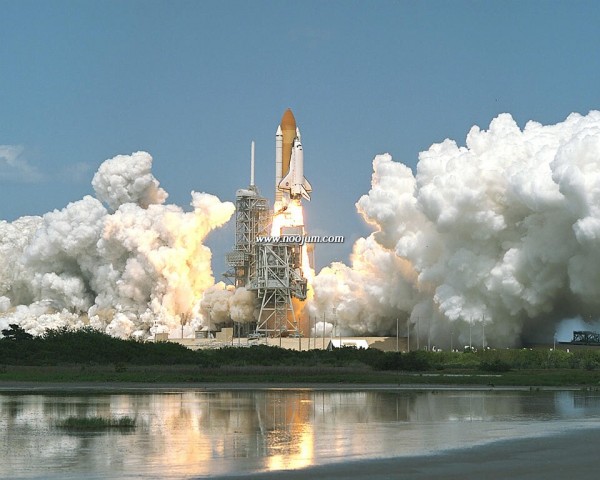 shuttlelaunch_sts100_big.jpg