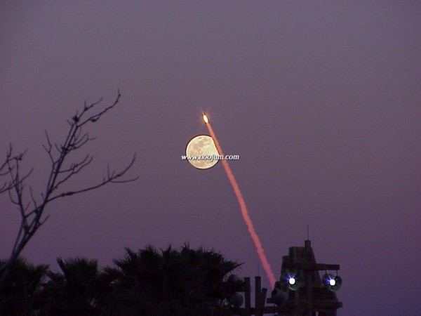 shuttlemoon_devito_big.jpg