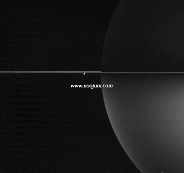 thinring2_cassini_big.jpg
